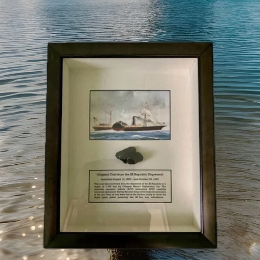 Rare SS Republic Shipwreck Relic 1865 Textile Shadow Box w COA Collectors Bundle - Picture 2 of 8